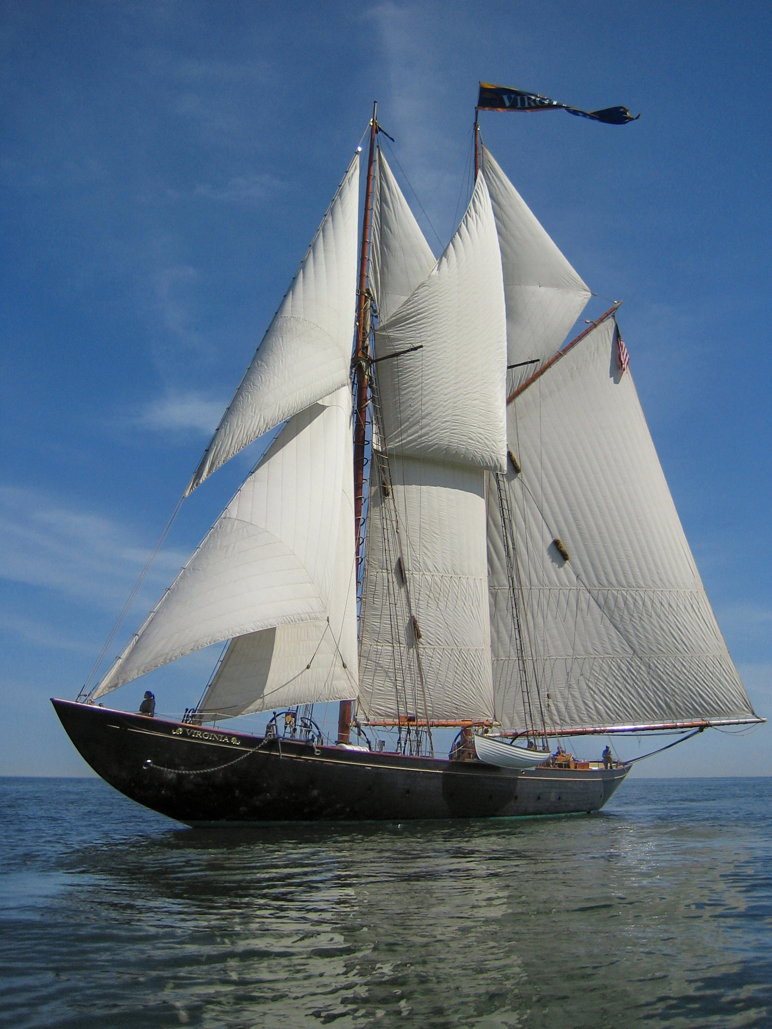 schooner or sailboat